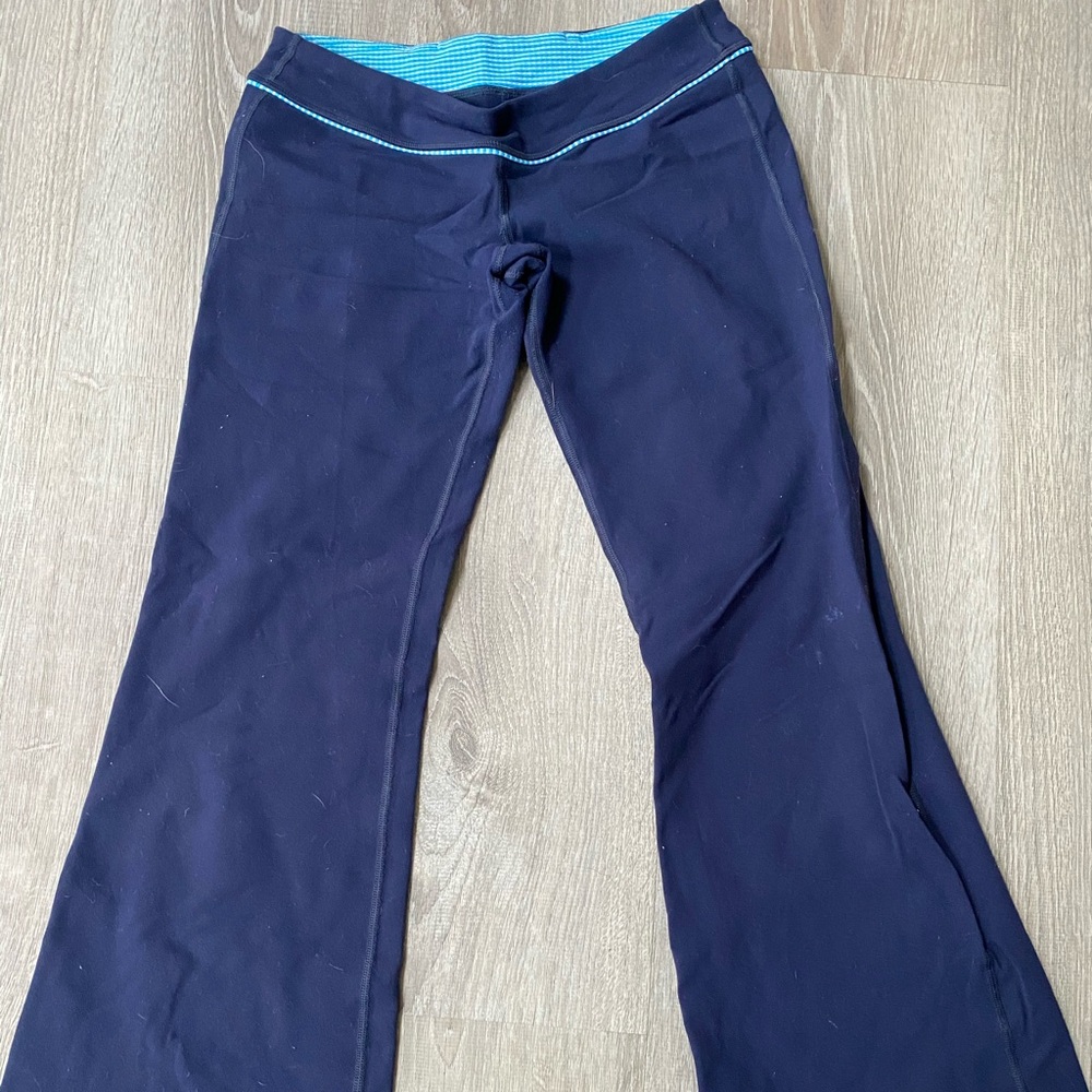 Lululemon yoga pants
